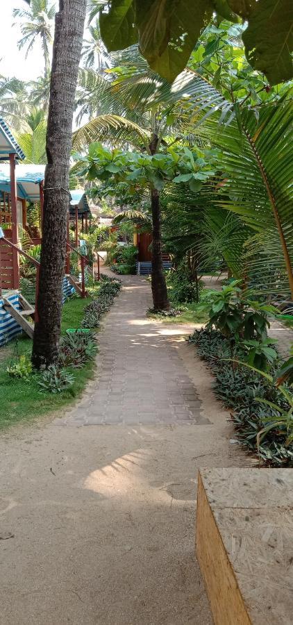 Resort Dreams Of Palolem Beach Huts Goa *